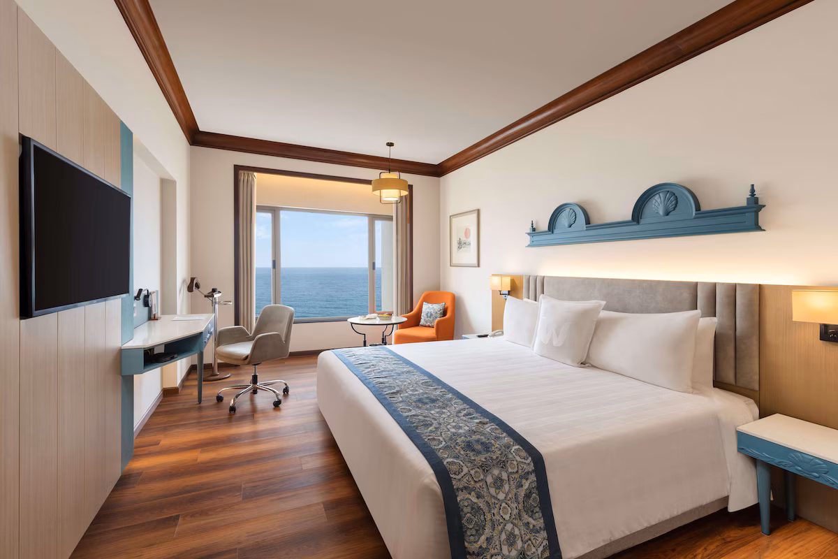 DEVEE GRAND BAY